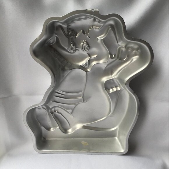 Wilton Cake Pan Wuzzles Eleroo 2105-1950 Disney Elephant Kangaroo Birthday Cake - Picture 1 of 3